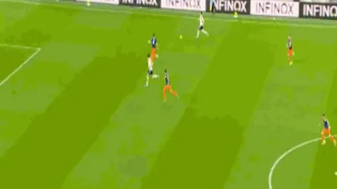 贝雷蒂尼与德米纳尔激情竞速，共驾赛车驰骋赛道