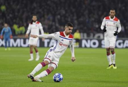 它更彰显了 它更彰显了